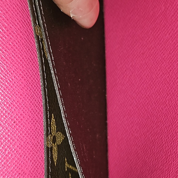 Louis Vuitton checkbook wallet - Picture 6 of 9